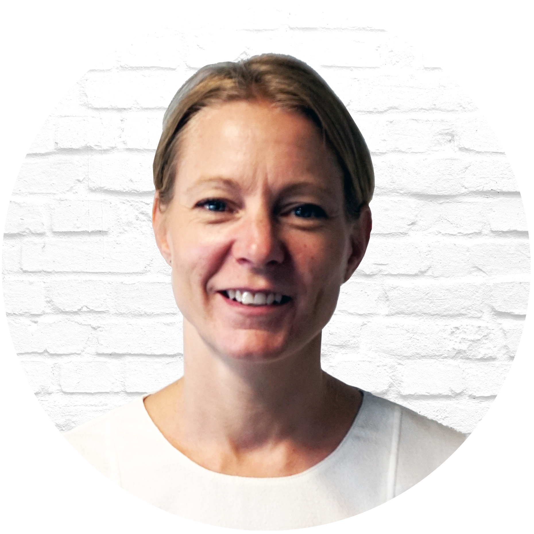 Head Shot Circle - Christina Gray 2